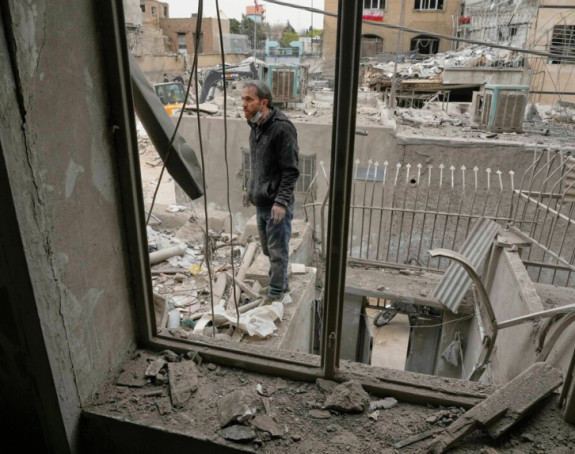 CNN: SAD obustavile napade na Iran, prednost diplomatiji