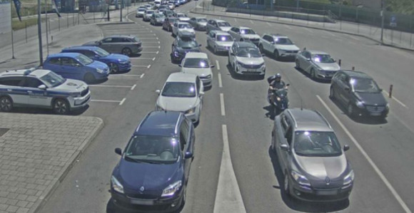 Gužve na granicama prema Hrvatskoj i Crnoj Gori
