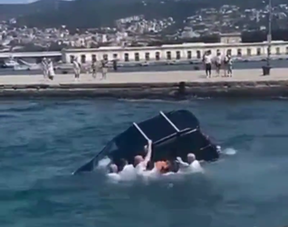 Drama: Autom uletio u more, herojski potez vojnika (VIDEO)