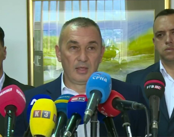Notorna je laž da u diskoteci na Palama pripadnici MUP-a nisu upotrijebili prekomjernu silu (VIDEO)
