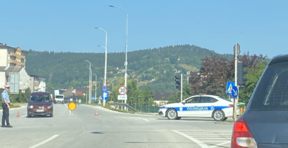 Pojačano prisustvo policije na Palama, legitimišu vozače