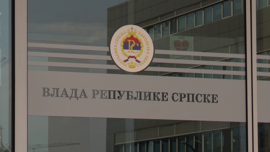 Krediti i dugovi: Vlada ponovo spašava "Elektroprivredu RS"