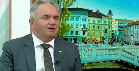 Kako Srbija uspijeva da gradi posebne odnose sa ključnim svjetskim akterima?