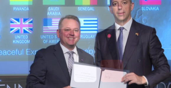 Stejt department čestitao Srbiji pristupanje Artemisu