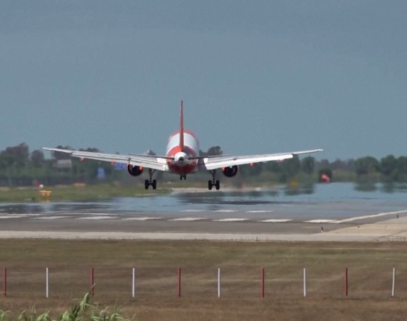 Putnik umro u avionu tokom polijetanja sa aerodroma u Zagrebu