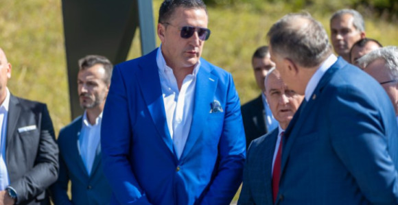 Недељко Елек одбио да преда фотељу Сарајево - гаса