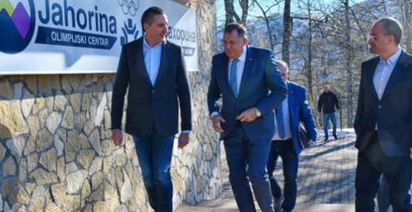 Nedeljko Elek – od nekretnina u istoj zgradi sa Dodikom u Beogradu do izbacivanja iz SNSD