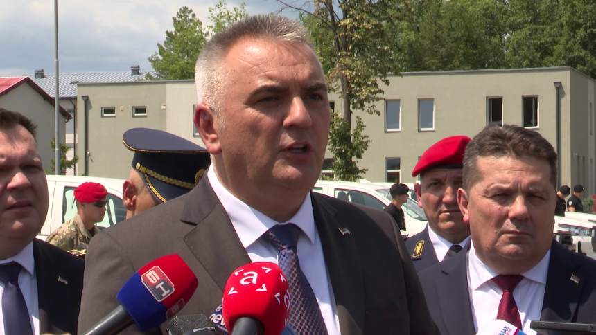 Narod će vraćati stotine miliona evra, a Minić krije detalje zaduženja