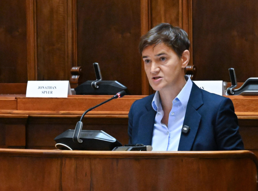 О повјерењу Владе у понедељак у Парламенту Србије