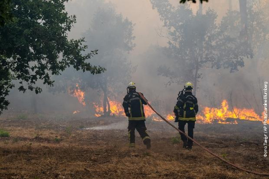 Požari u Francuskoj i Španiji: 267.000 ljudi evakuisano