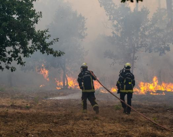 Požari u Francuskoj i Španiji: 267.000 ljudi evakuisano