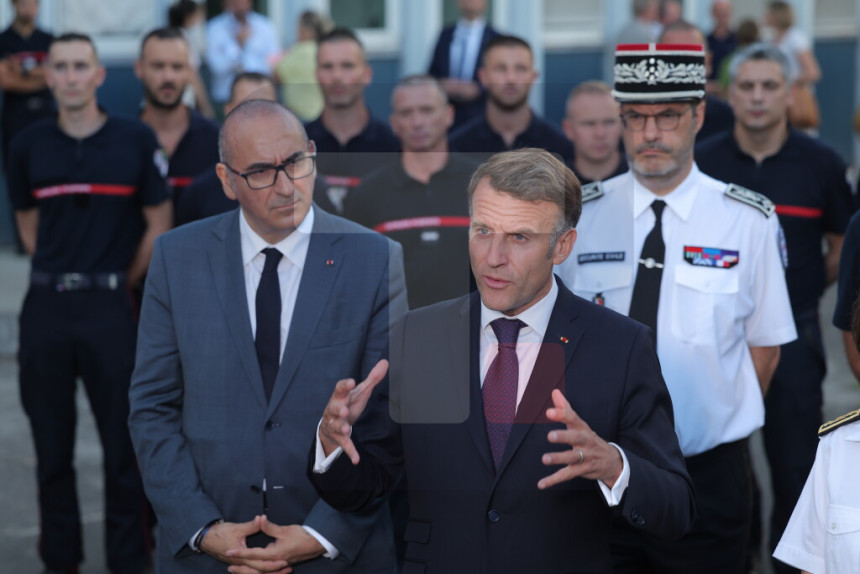 Makron pozvao vatrogasce u Bordou da ne odustanu