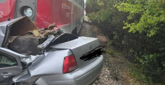 Strašna tragedija kod Odžaka: U nesreći poginuli majka i sin