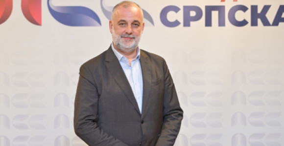 Каран изолован, функција предсједника изгубила на значају