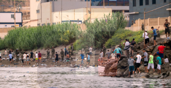 Migranati koji su ušli u Seutu vraćaju se u Maroko