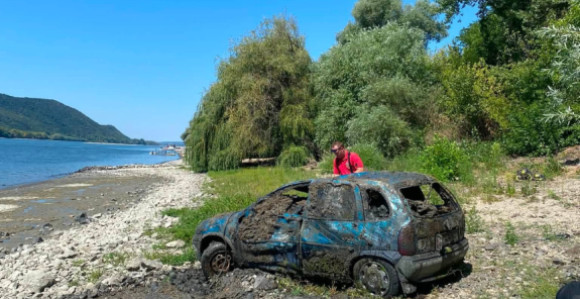 Низак водостај Дунава открио 13 година чувану тајну (ФОТО)