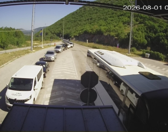 Vozači oprez: Gužva na većini puteva i graničnih prelaza