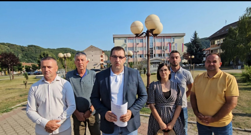 Dakić poziva vlast: Riješite problem grijanja u Ugljeviku