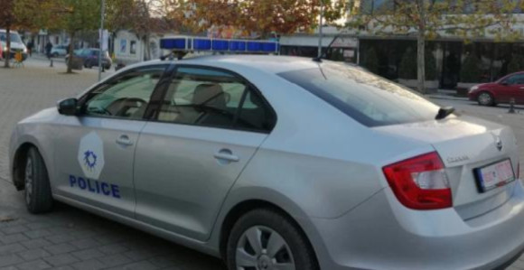 Tri policajca MUP-a Srbije privedena na Jarinju