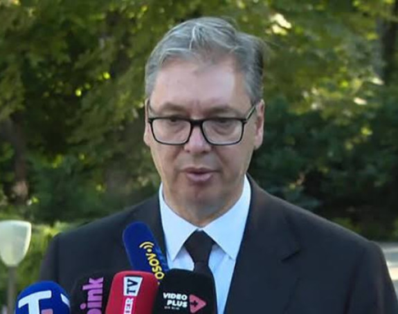 Vučić: Povećanje penzija će pratiti povećanje plata