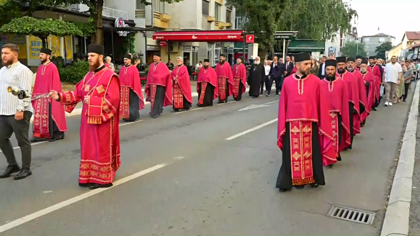 Pantelinska litija povodom krsne slave grada Bijeljina