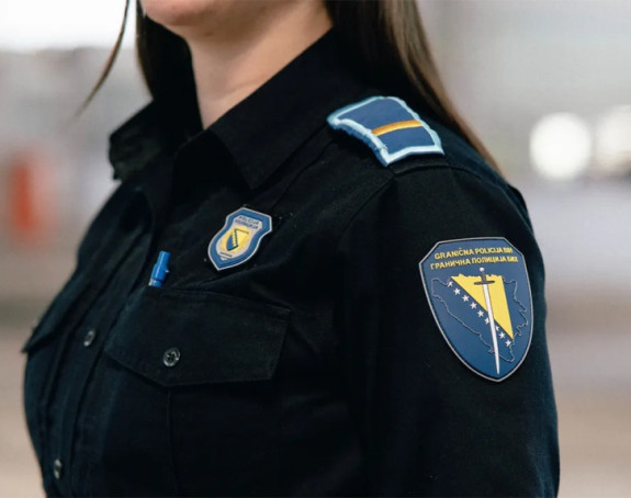 Incident na granici: Policajac i policajka se sukobili pred putnicima