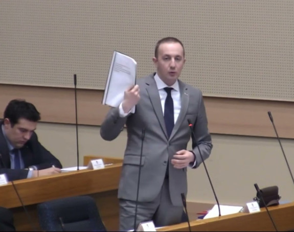 Evo kako je SNSD vlast prisvojila inicijativu opozicije