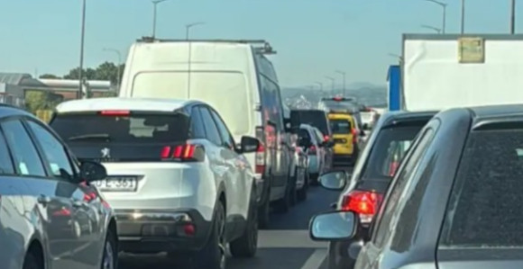 Duže kolone vozila na putnom pravcu Banjaluka-Klašnice