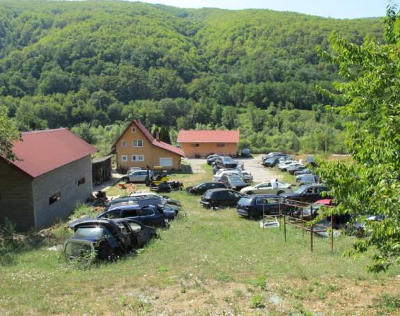 Policijska akcija u Foči: Oduzeto 11 vozila, ima uhapšenih