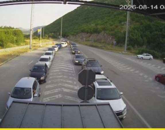 Duge kolone na granicama, obustave i klizišta