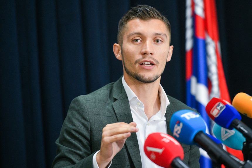 Za botove se ima, za mrežu ne: Narod sam rješava kvarove