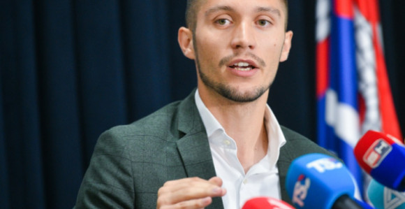 Za botove se ima, za mrežu ne: Narod sam rješava kvarove