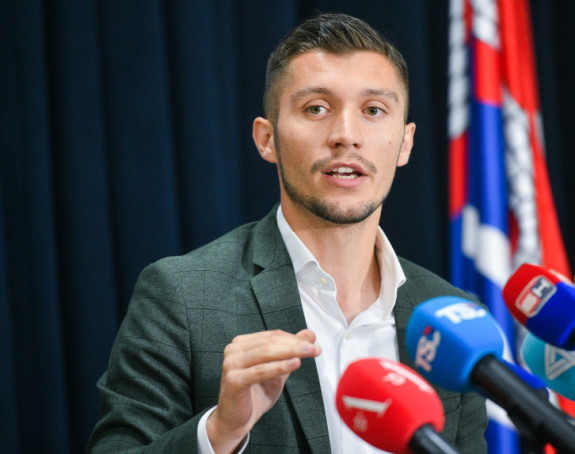 Za botove se ima, za mrežu ne: Narod sam rješava kvarove
