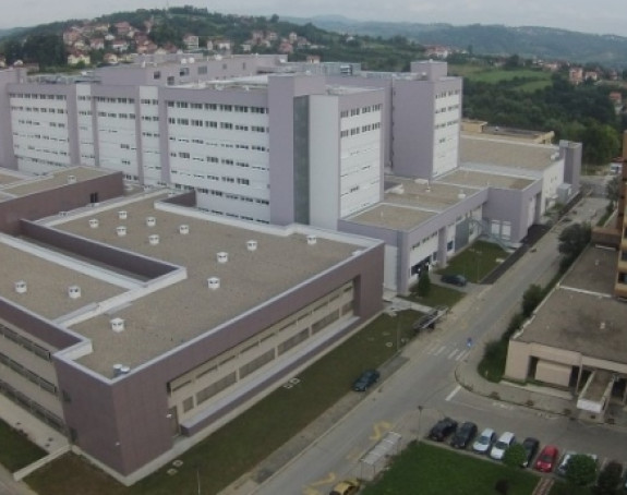 Pacijent skokom sa zgrade UKC izvršio samoubistvo