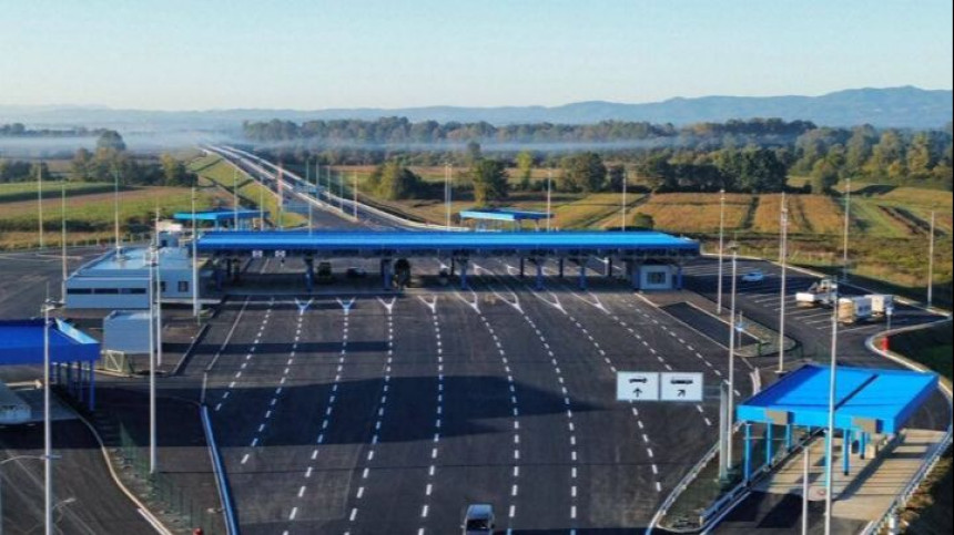 UIO: Novi granični prelaz u Gradišci nastavlja da radi