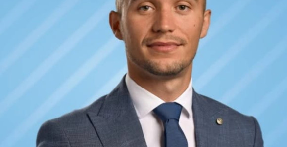 "Само једно питање за премијера?! Да ли сте спремни...."