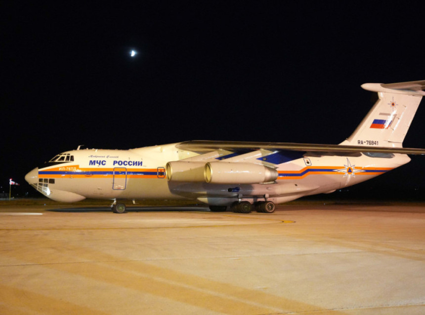Više požara širom Srbije, ruski avion stigao u pomoć