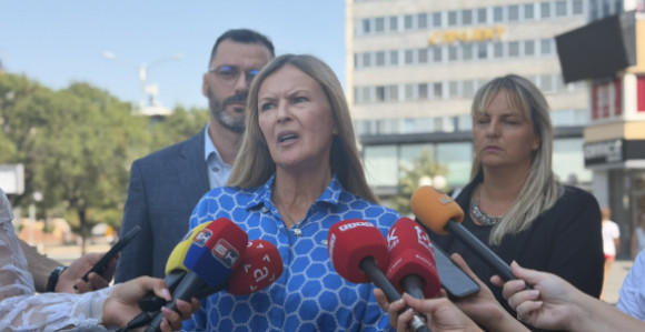Minićev mandat se završava sa praznim obećanjima
