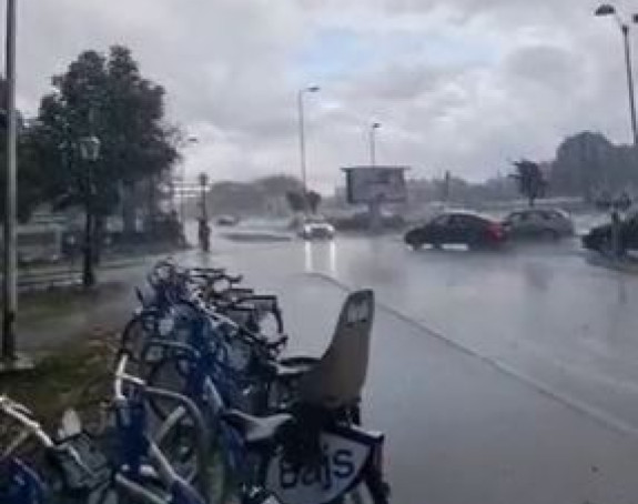 Snažno nevrijeme pogodilo Hrvatsku i Sloveniju (VIDEO)