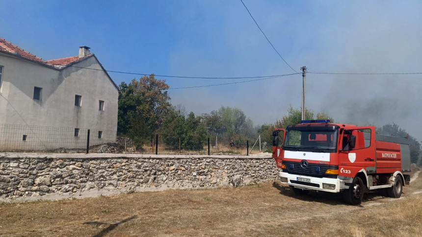 Пожар код Требиња: Блокиран саобраћај према ГП Иваница