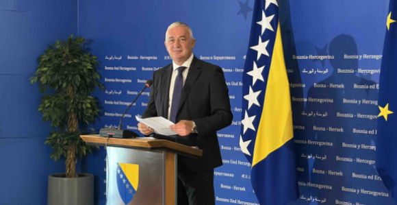 Prijava protiv Koalicije "Pod lupom": Čuj poslanički rad preuranjena kampanja, a ministarski nije!