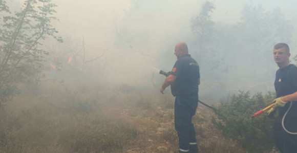 Trebinje: Stanje stabilno, spriječeno širenje vatre