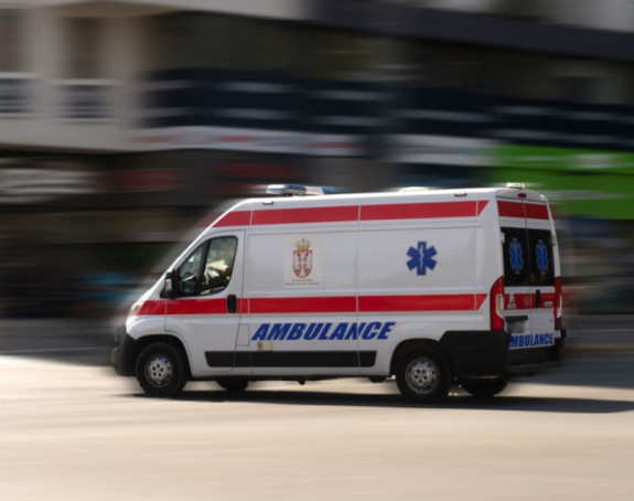 Beograd: U naselju Zvezdara dijete palo s trećeg sprata