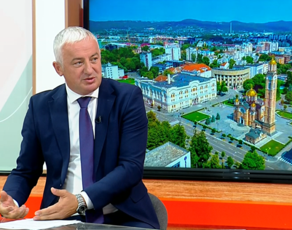 Opstrukcije SNSD-a i HDZ-a blokiraju institucije, dok brojne afere odnose milione i niko ne odgovara!
