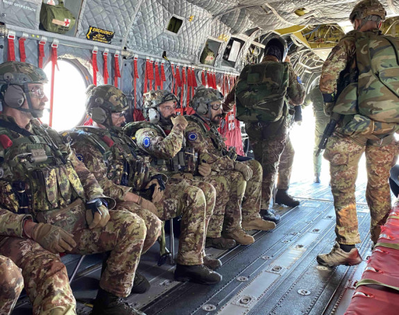 EUFOR kod Bijeljine: Specijalci i helikopteri kod u Novom Selu