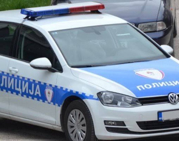 Бијељина: Узимао кокаин пред полицијом, па их напао