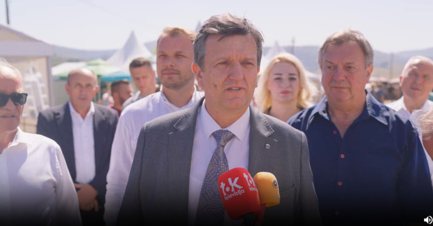 Na Kočićevom zboru danas Blanuša i Stanivuković