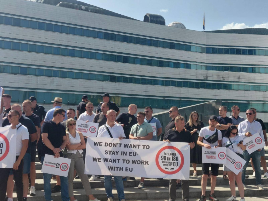 Prevoznicima sa koji prijete blokadama Brisel uputio poruku