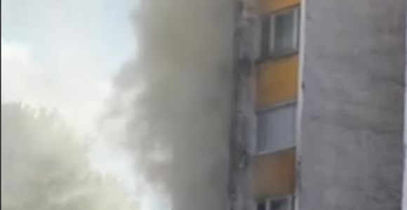 Doboj: Buknuo požar u stanu, spriječena tragedija