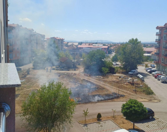 Manji požar izbio u naselju Intergaj u Bijeljini